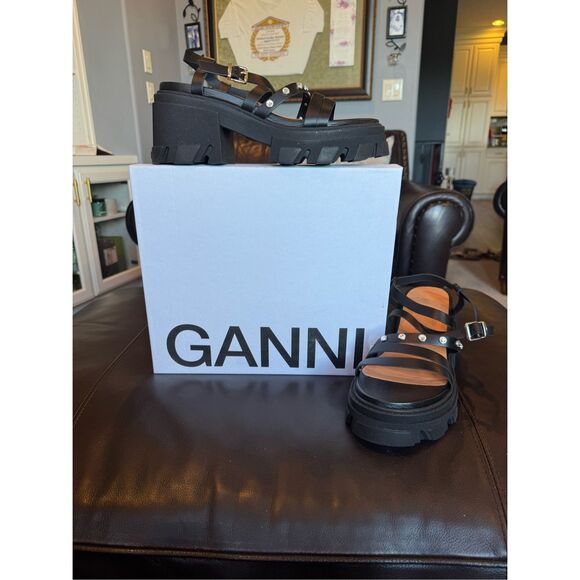 GANNI Woman Black Leather Sandals - Picture 1 of 9
